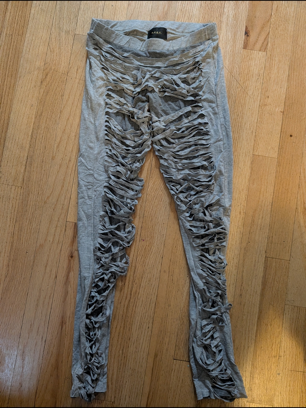 G.V.G.V. Light Gray Ruffle-Front Jeggings